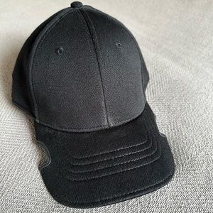 BRAND NEW - Notch Hat - Sunglasses Compatible!